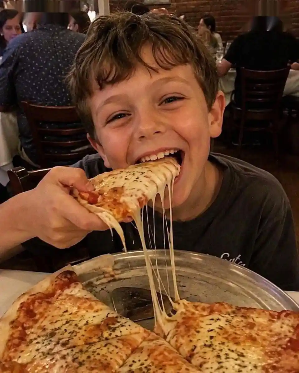 El gesto de un mesero que un niño recuerda para siempre